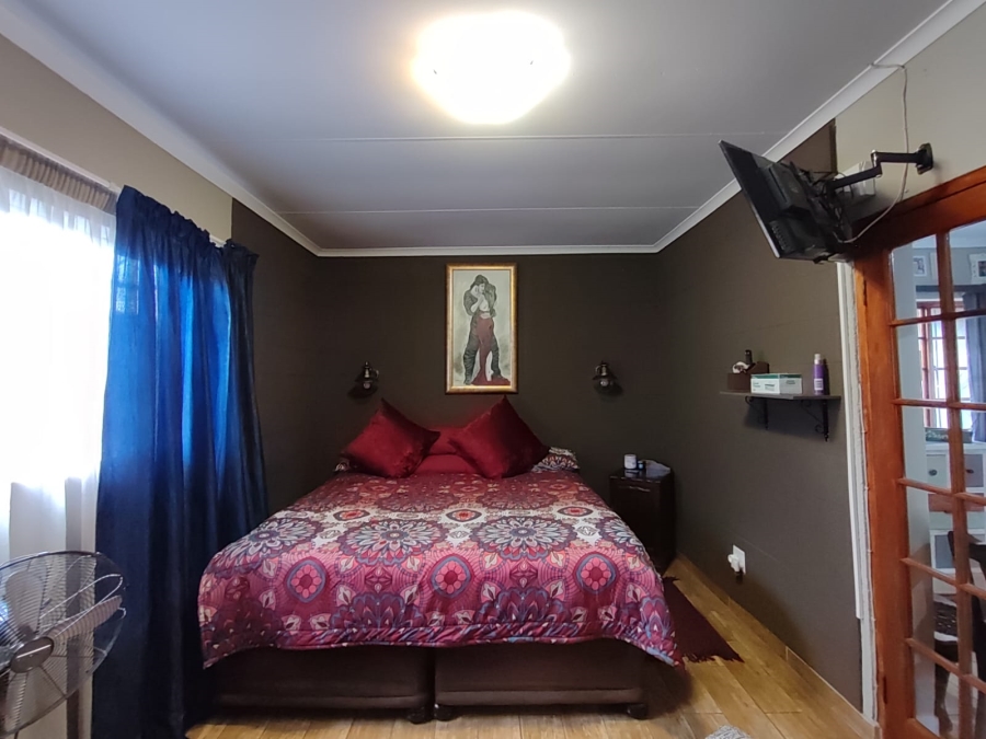 5 Bedroom Property for Sale in Stilfontein Ext 4 North West